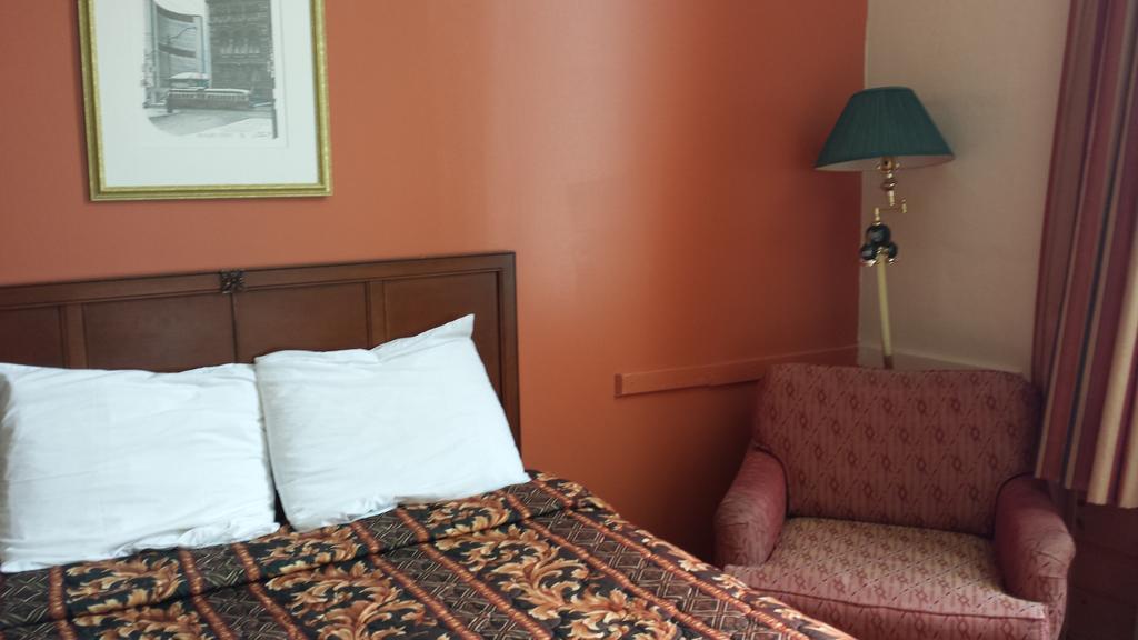 Midtown Hotel Пари Саунд Екстериор снимка